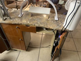 Nail Table