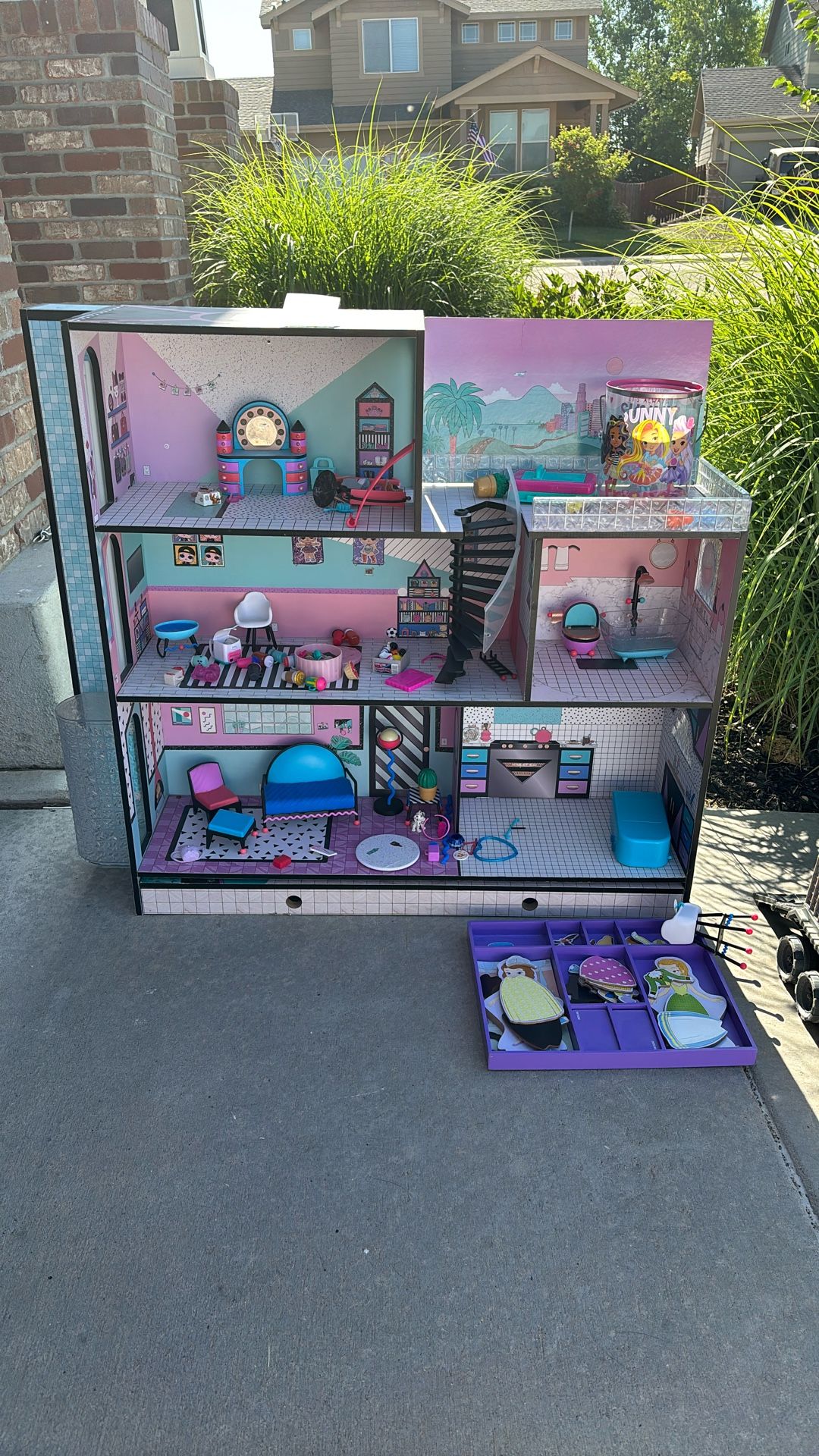 LOL Doll House