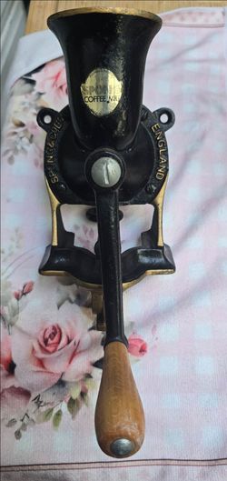 Pristine Vintage Spong & Co No 1 Coffee Grinder - Flawless & Rust-Free
