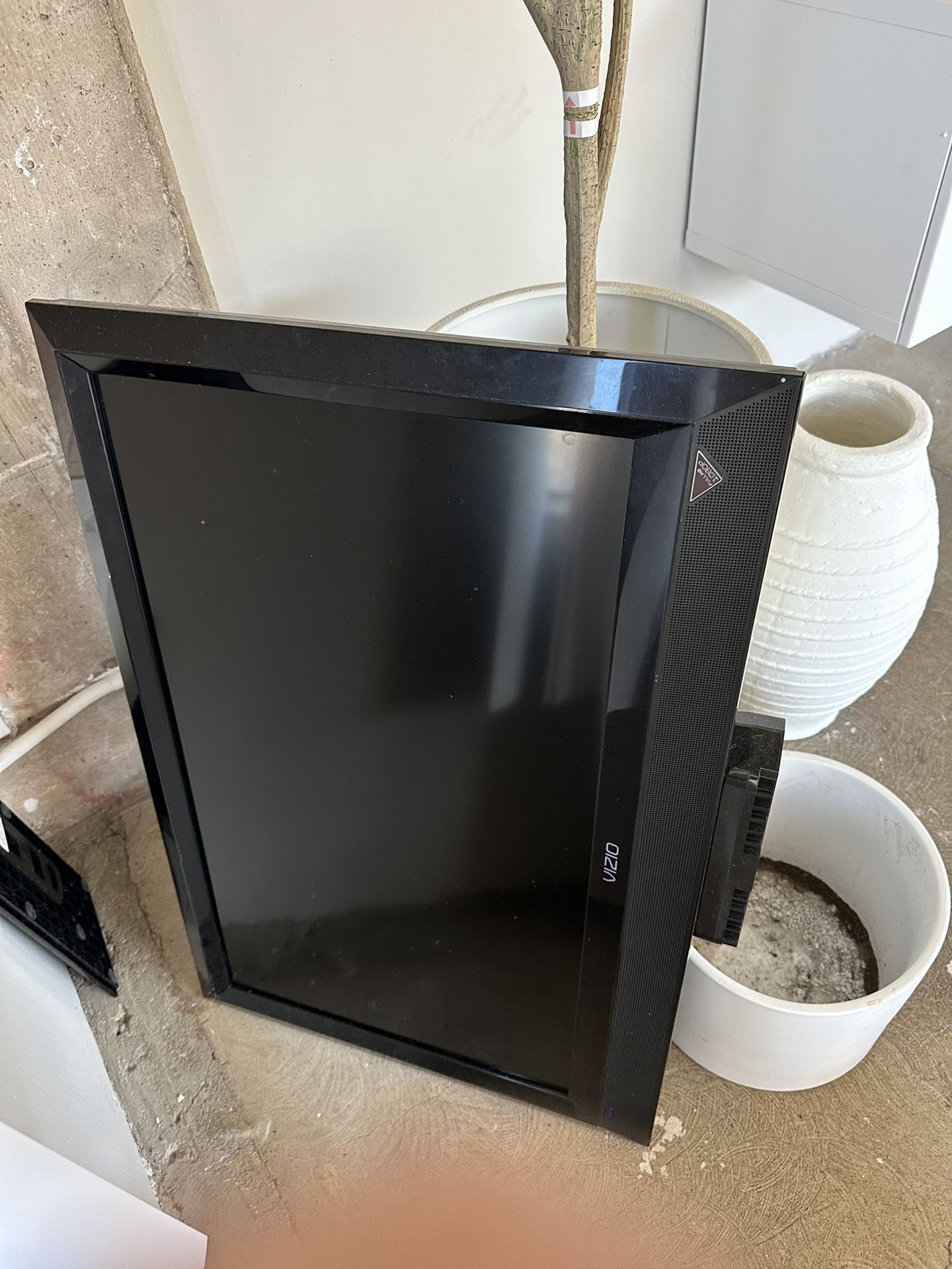 32” Vizio TV