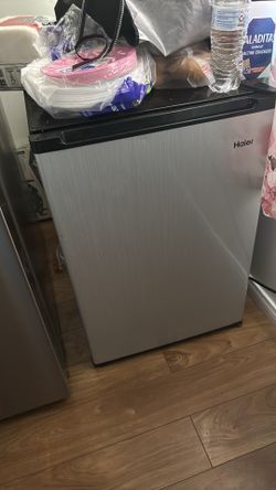 Mini fridge