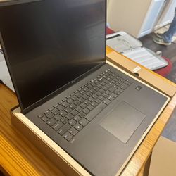 LG gram Pro 17-Inch Laptop- AI Enabled Intel Core Ultra 7 Windows 11 Home 32GB RAM 2TB