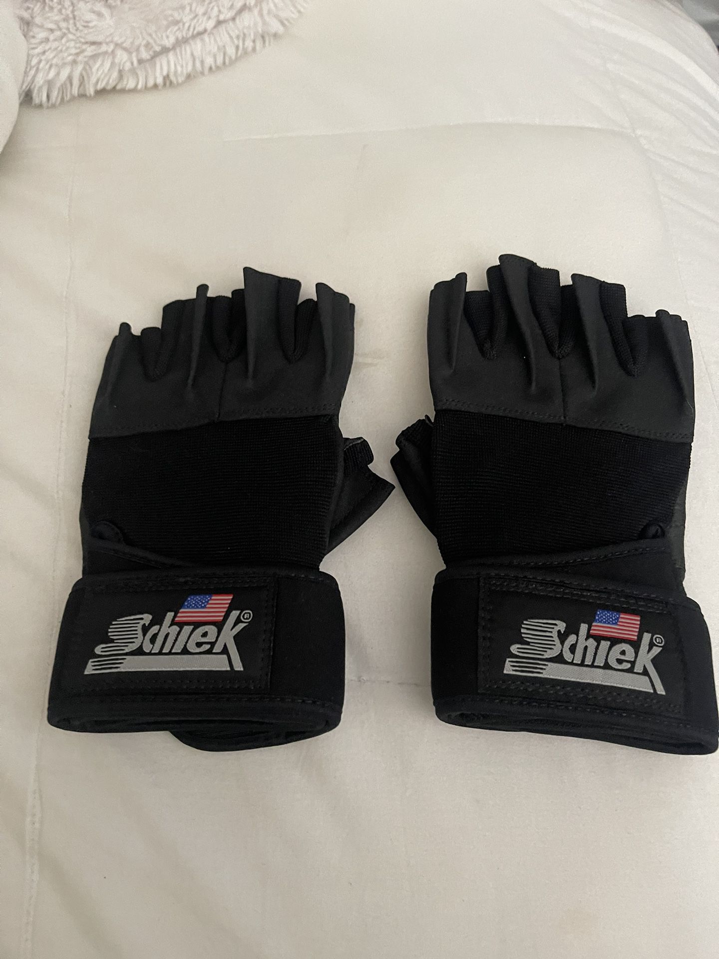MODEL 540 LIFTING GLOVES WITH WRIST WRAPS