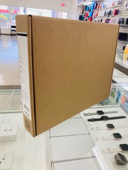 Dell 15 DC15250 8gb ram 512gb ssd