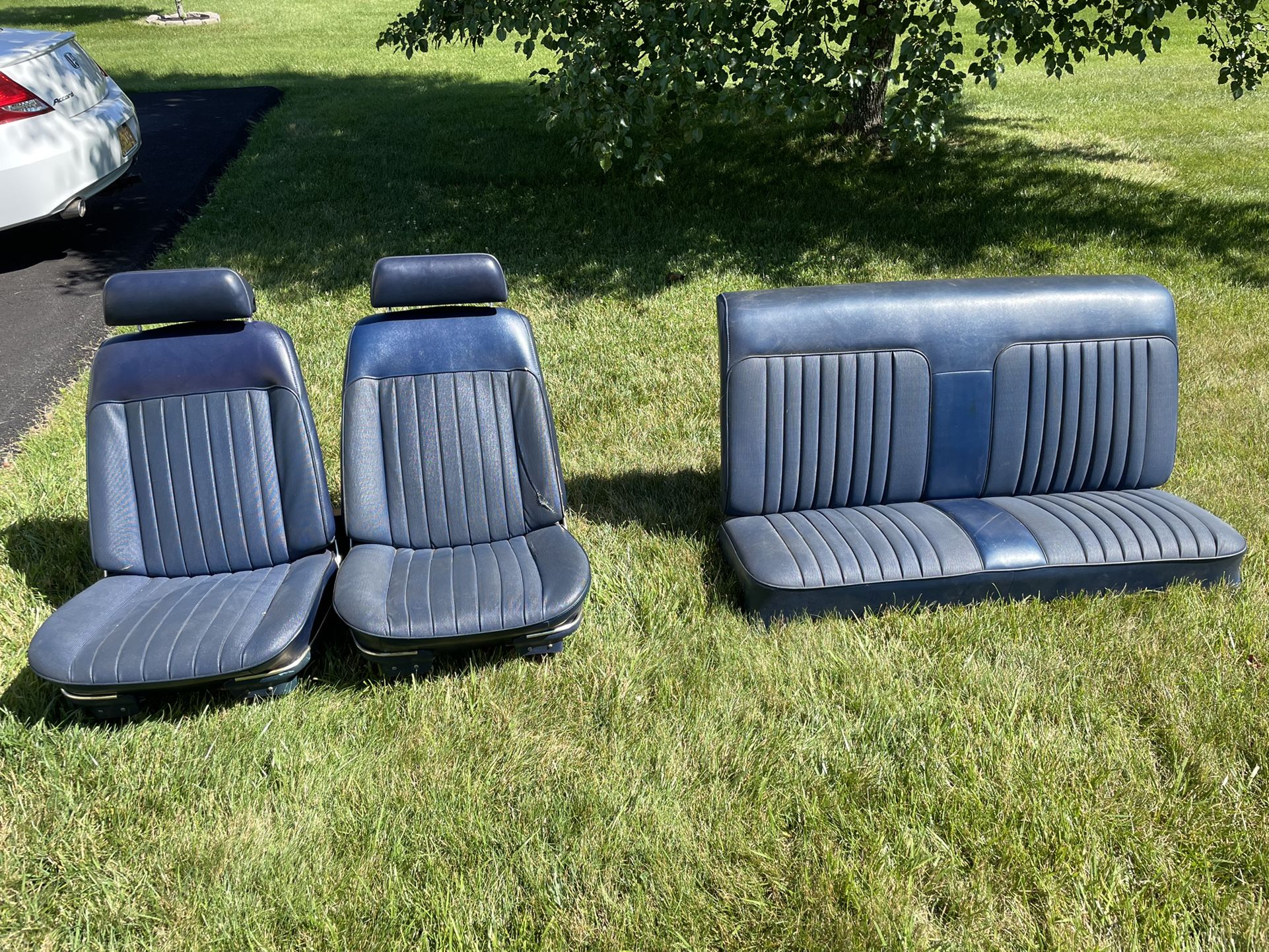 GM Bucket Seats And Rear Seats  