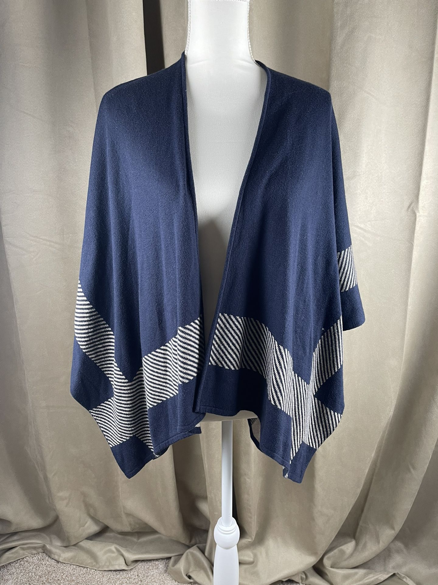 Cabi Poncho Double Sided Cream /Blue  M/L