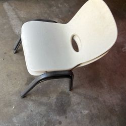 3 Children Lifetime Chairs 