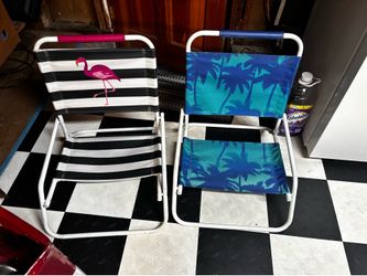 low folding beach chairs