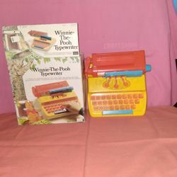 Vtg Winnie-the-Pooh Typewriter 