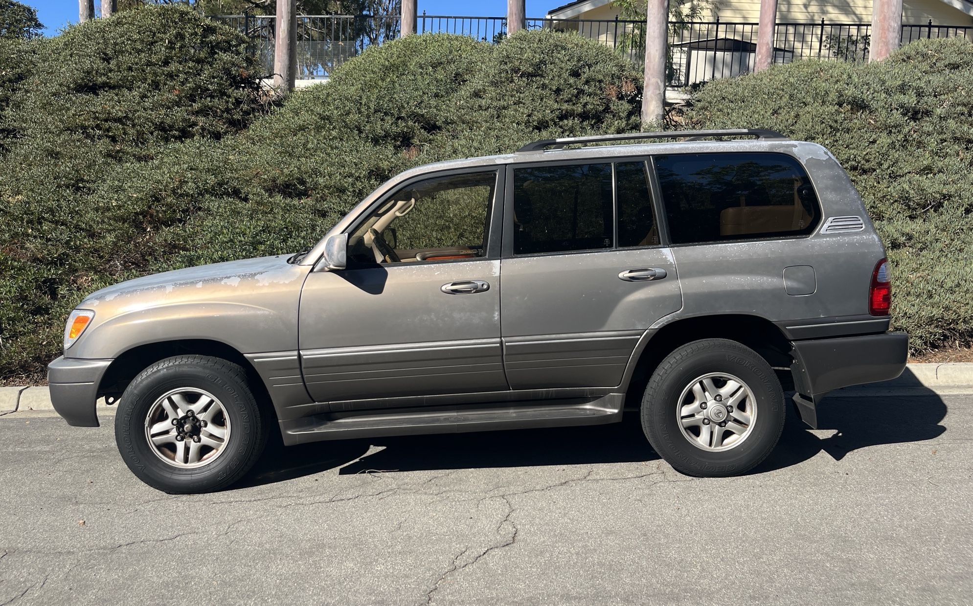 2000 Lexus LX 470