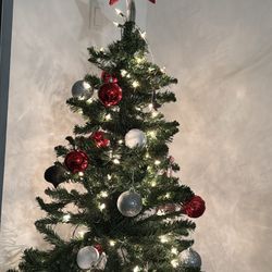 Christmas Tree With Toys