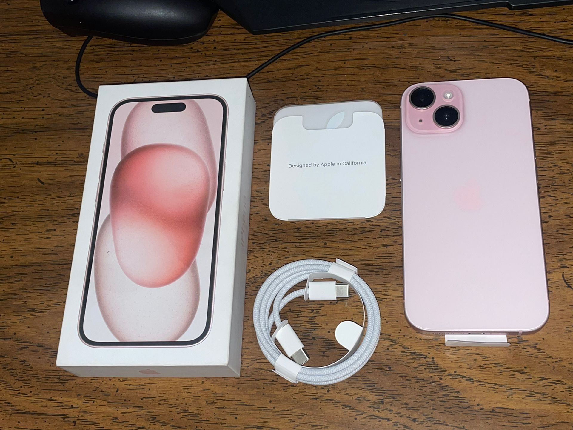 iPhone 15 Pink 128gb mglr3ll/a