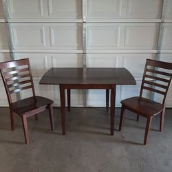 Wood Dining Kitchen Table and 2 Chairs 