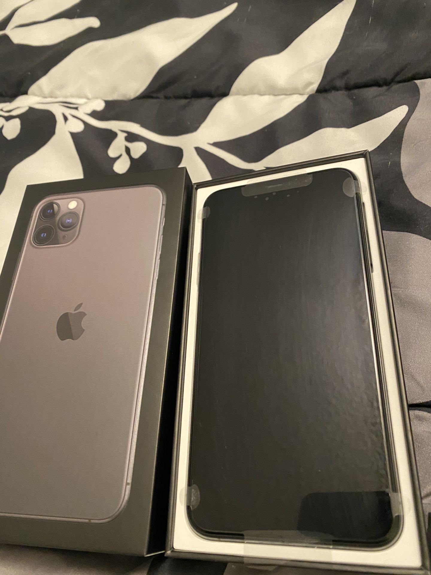 iPhone 11 Pro Max 256 Brand New Space Gray