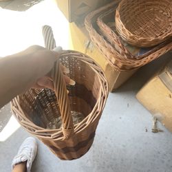 Woven Umbrella Polish Basket