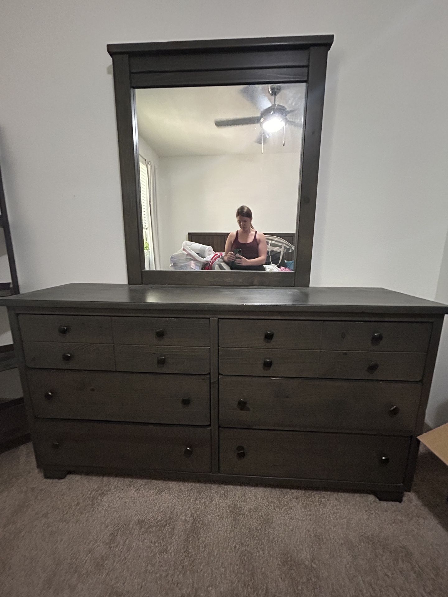 Bedroom Set Dresser And Nightstands