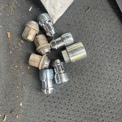 Dodge Wheel Locks With Key 