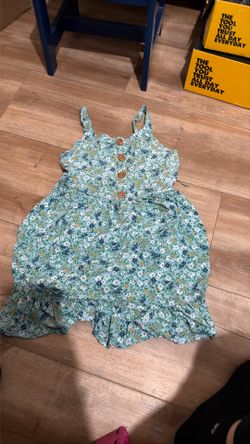 Size 7/8 Dress.    $3.00