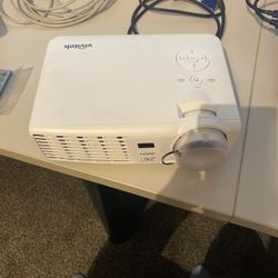 Vivitek D510 Projector
