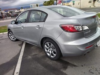 Smog Passed - Tags are Current- Tires are Good- Super Clean in and out- Gas Saver- Mazda 3 2013 - Tags