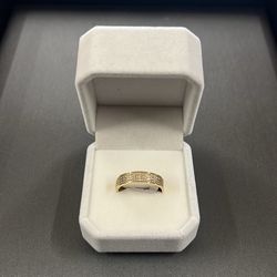 Men’s 14K Yellow Gold Band Ring With Cubic Zirconia Stones Size 9