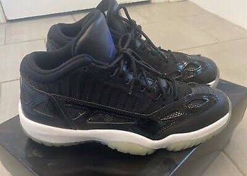 Air Jordan 11 Lows (Space Jams)