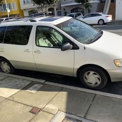 1999 Toyota Sienna