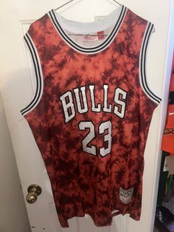 Chicago Bulls red Michael Jordan jersey Size XL