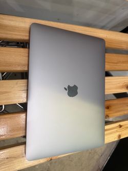 Apple MacBook Pro 13” M2 2022