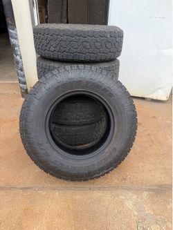 TOYO OPEN COUNTRY ALL TERRAINS 245/75/16 SLIGHTLY USED 5 TIRES
