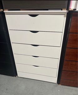 Five drawers dresser