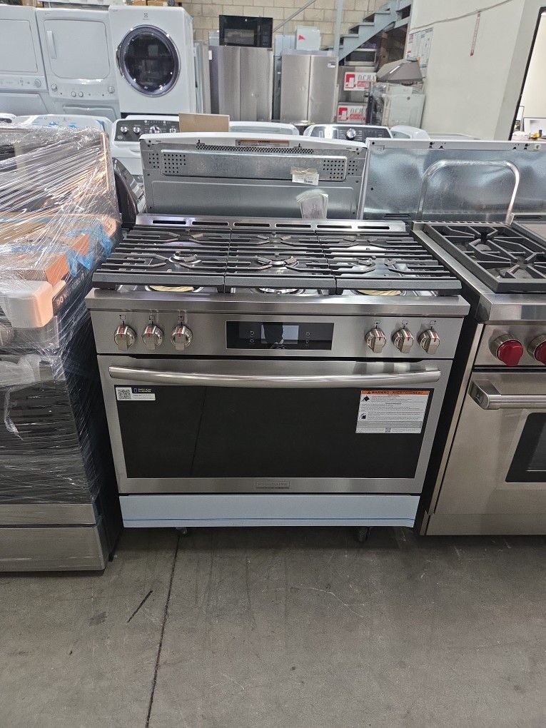 Frigidaire
Gallery 36 in. 6-Burner Slide-In Gas Range in Stainless Steel with Total Convection and Air Fry