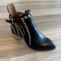 Jeffrey Campbell black leather boots 