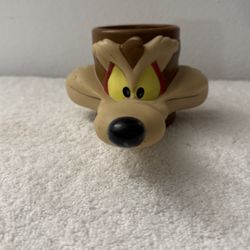 Vintage 1992 Looney Toons Wile Coyote Mug