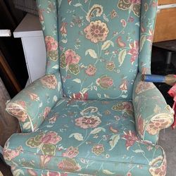 Vintage Solid Wood Frame Chair Or Best Offer