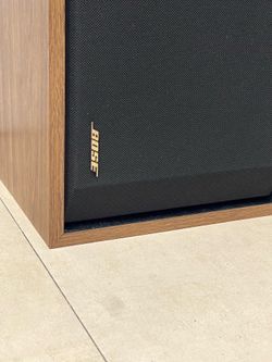 Vintage Bose 201 series III Bookshelf Speaker