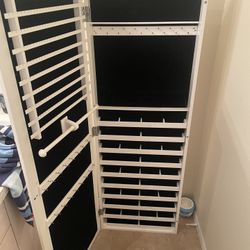 Jewelry Cabinet / Wall mounted 