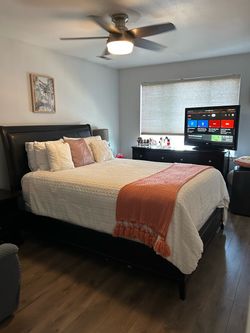 Queen size bedroom set