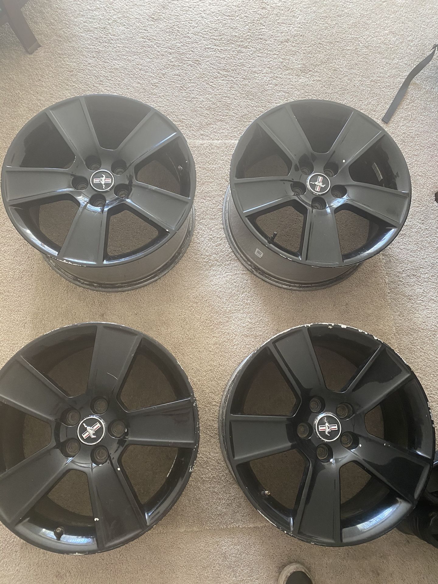 Mustang rims 18”