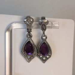 Vintage AVON SILVER AND Purple Teardrop Clip On Earrings 