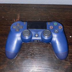 playstation 4 controller barely used in good condition 