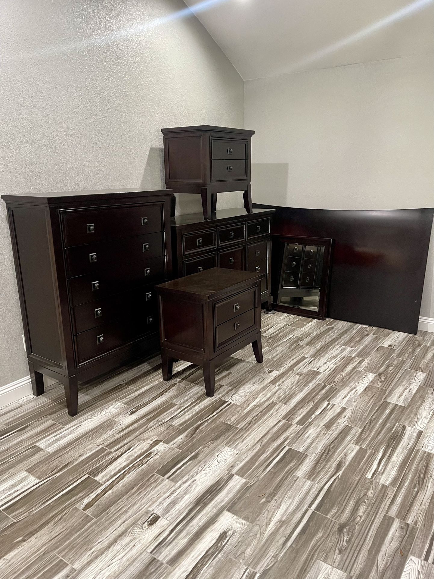 Solid Wood King Bedroom Set