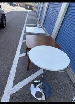 Table And Chairs 🪑