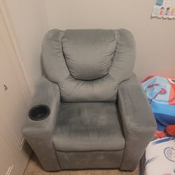 Kids Recliner with Footrest