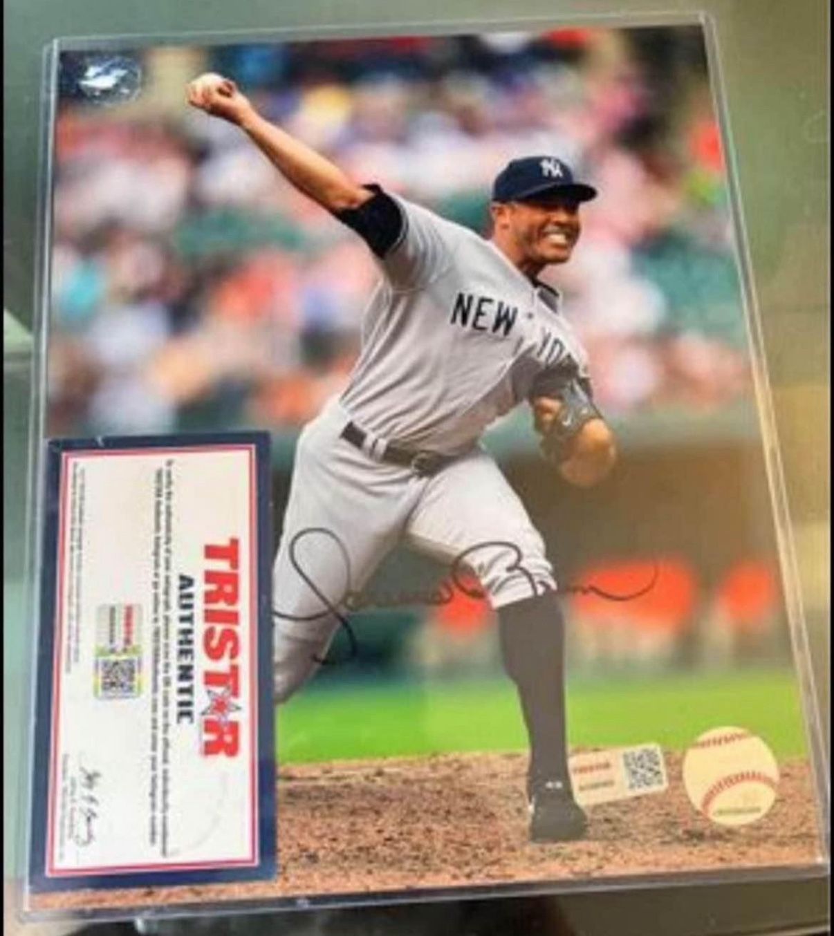 New York Yankees M.Rivera Signed 8x10