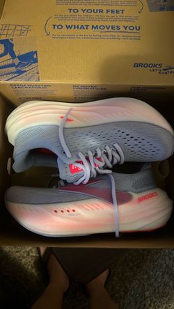 Brooks women running shoes