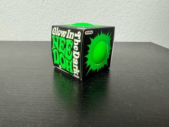 Needoh Glow in the Dark Ball  (Authentic) -needoh/squeezy toy squeeezy