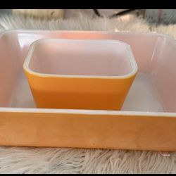 Vintage Pyrex Orange small Casserole & refrigerator dish