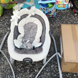 Graco Duetsoothe Swing And Rocker 