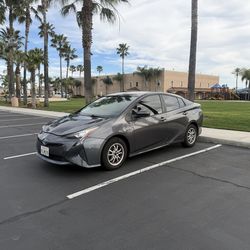 2016 TOYOTA PRIUS